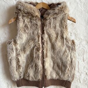 Faux fur hoody vest